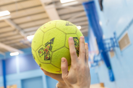 Link to Netball for under 16s content