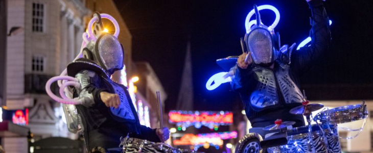 Link to 'Christmas lights switch-on Sunday 23 November' page