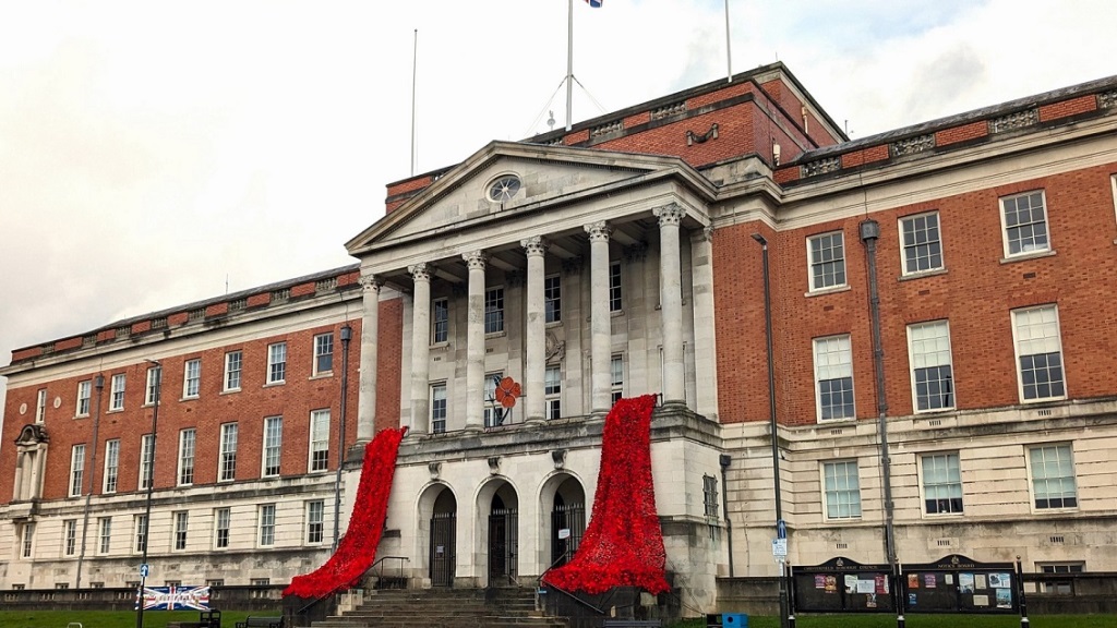 The poppy cascade on the town hall