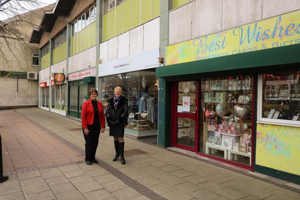 Cllr Tricia Gilby and Cllr Kate Sarvent visiting Staveley High Street